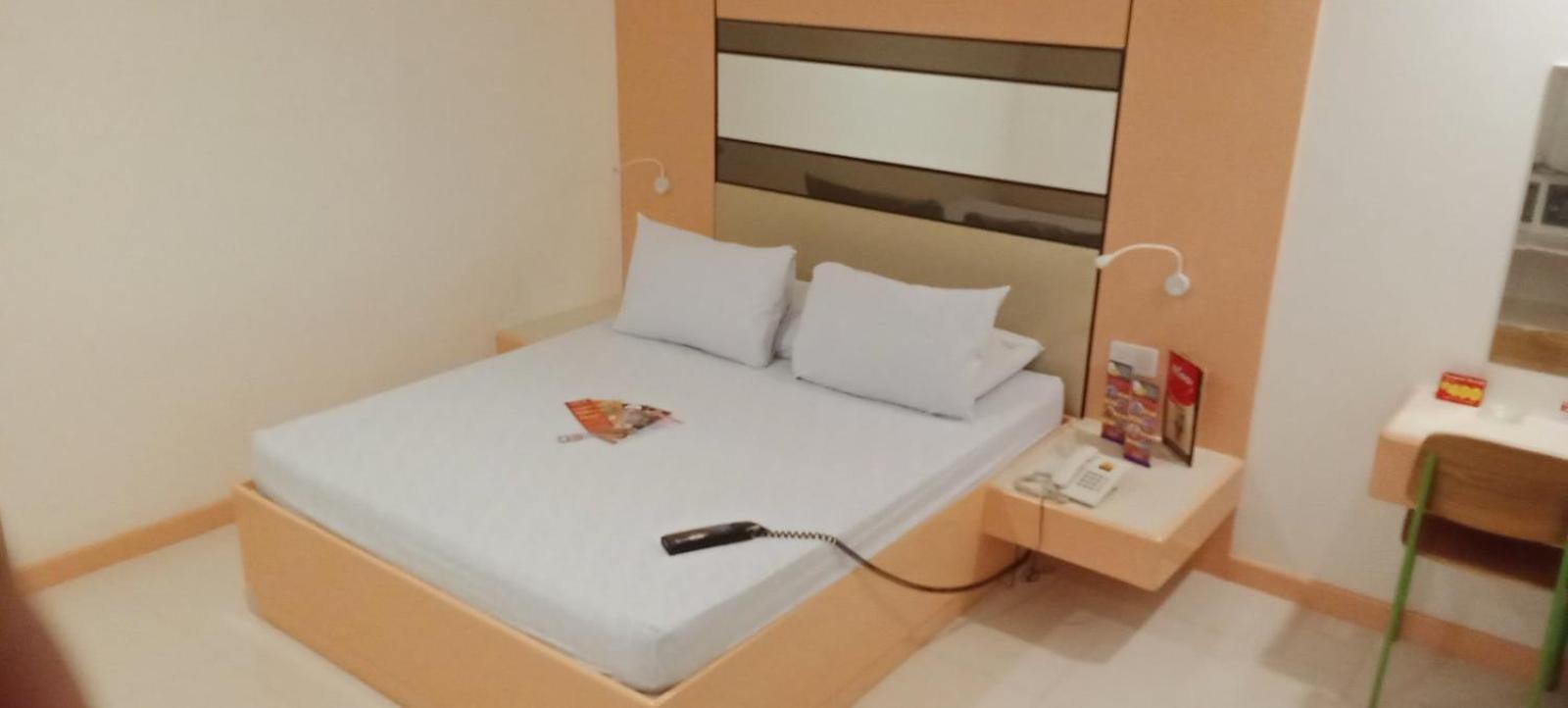 Hotel Sogo Buendia Pasay Luaran gambar
