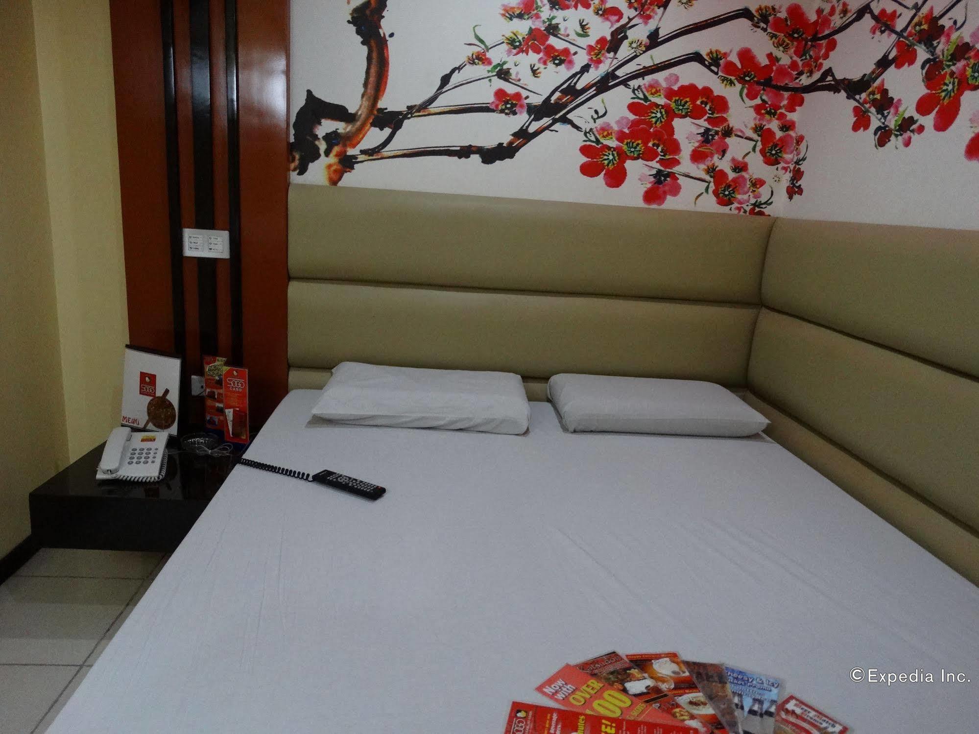 Hotel Sogo Buendia Pasay Luaran gambar