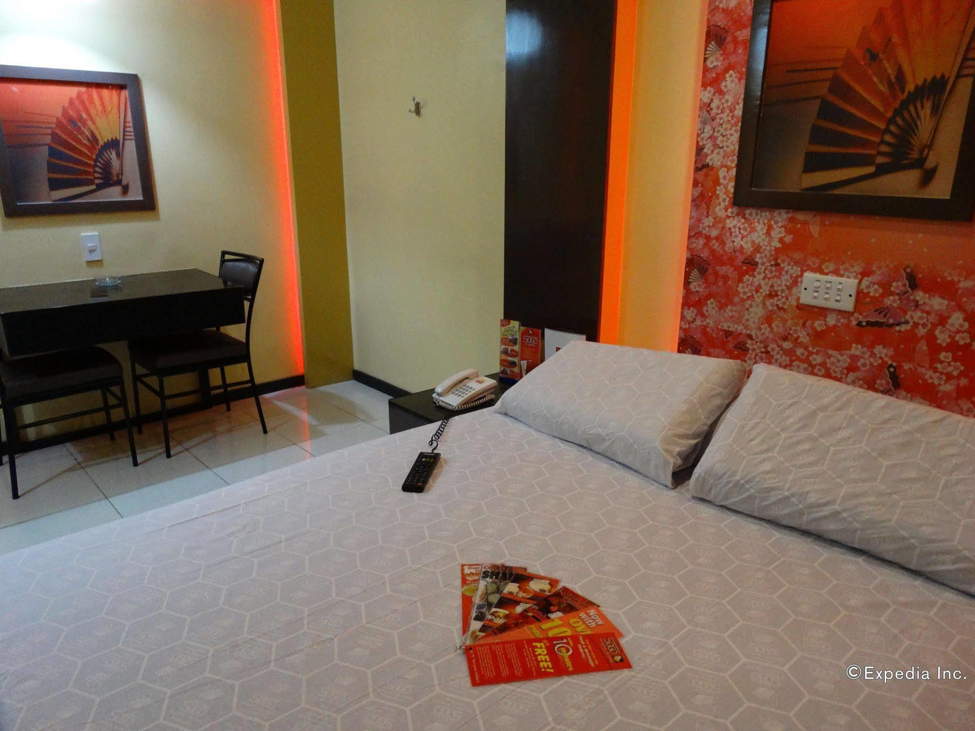 Hotel Sogo Buendia Pasay Luaran gambar