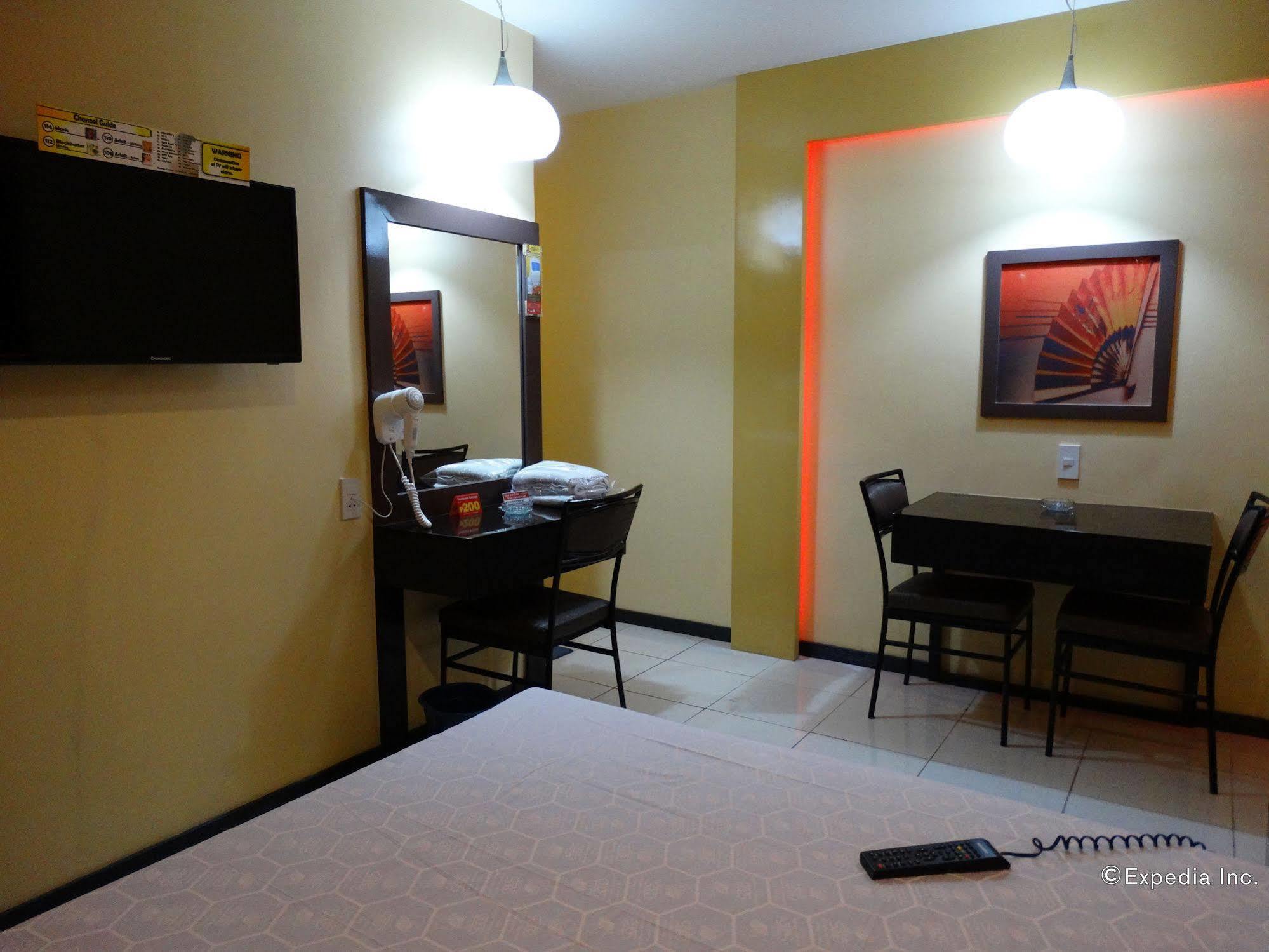 Hotel Sogo Buendia Pasay Luaran gambar