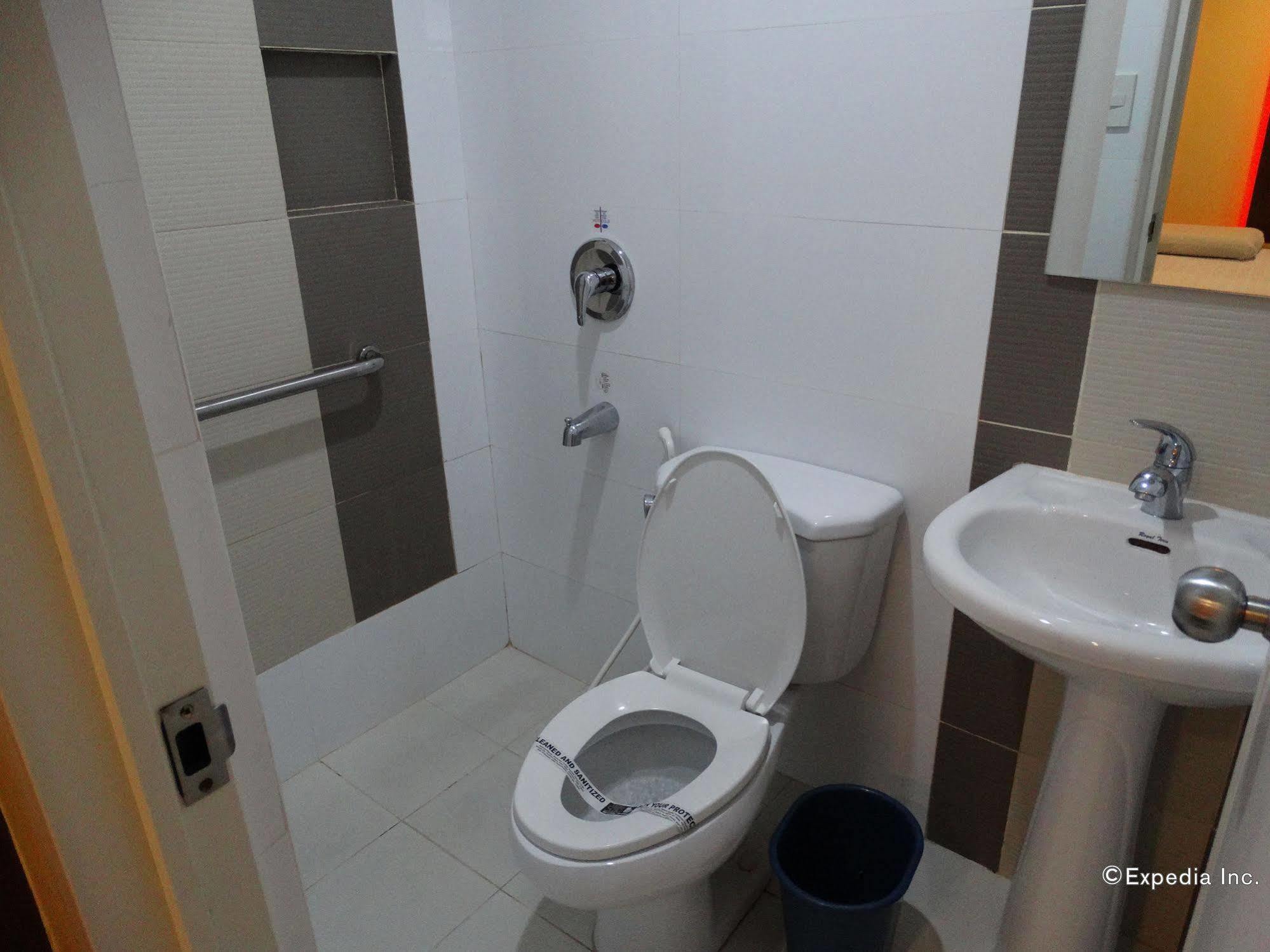 Hotel Sogo Buendia Pasay Luaran gambar